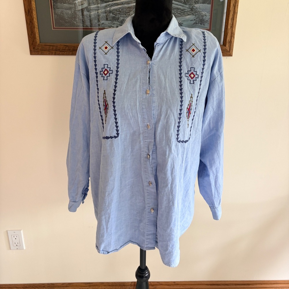 Capacity Embroidered Button Down Shirt Womens L Blue Cotton Southwestern Relaxed
